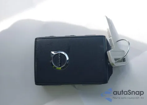 2019 Volvo S60 T5 Momentum z USA, uszkodzony, nr VIN 7JR102FK1KG014865